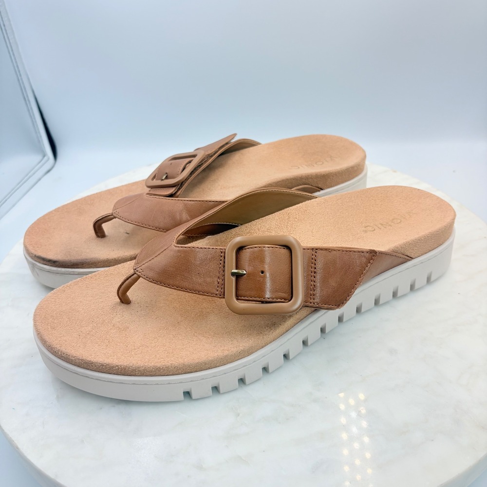 Vionic Uptown Marin Platform Thong Sandals Womens 13 Tan Leather Buckle Lug Sole